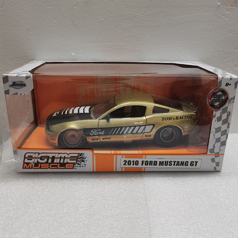 Model Kit Mustang - JADA 1:24 Scale 2010 Mustang GT