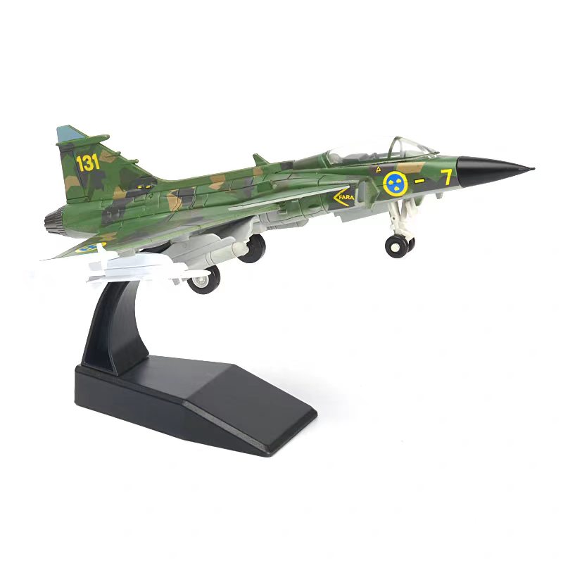 Model Kit Aircraft - 1:72 Scale JAS 39 Gripen Fighter