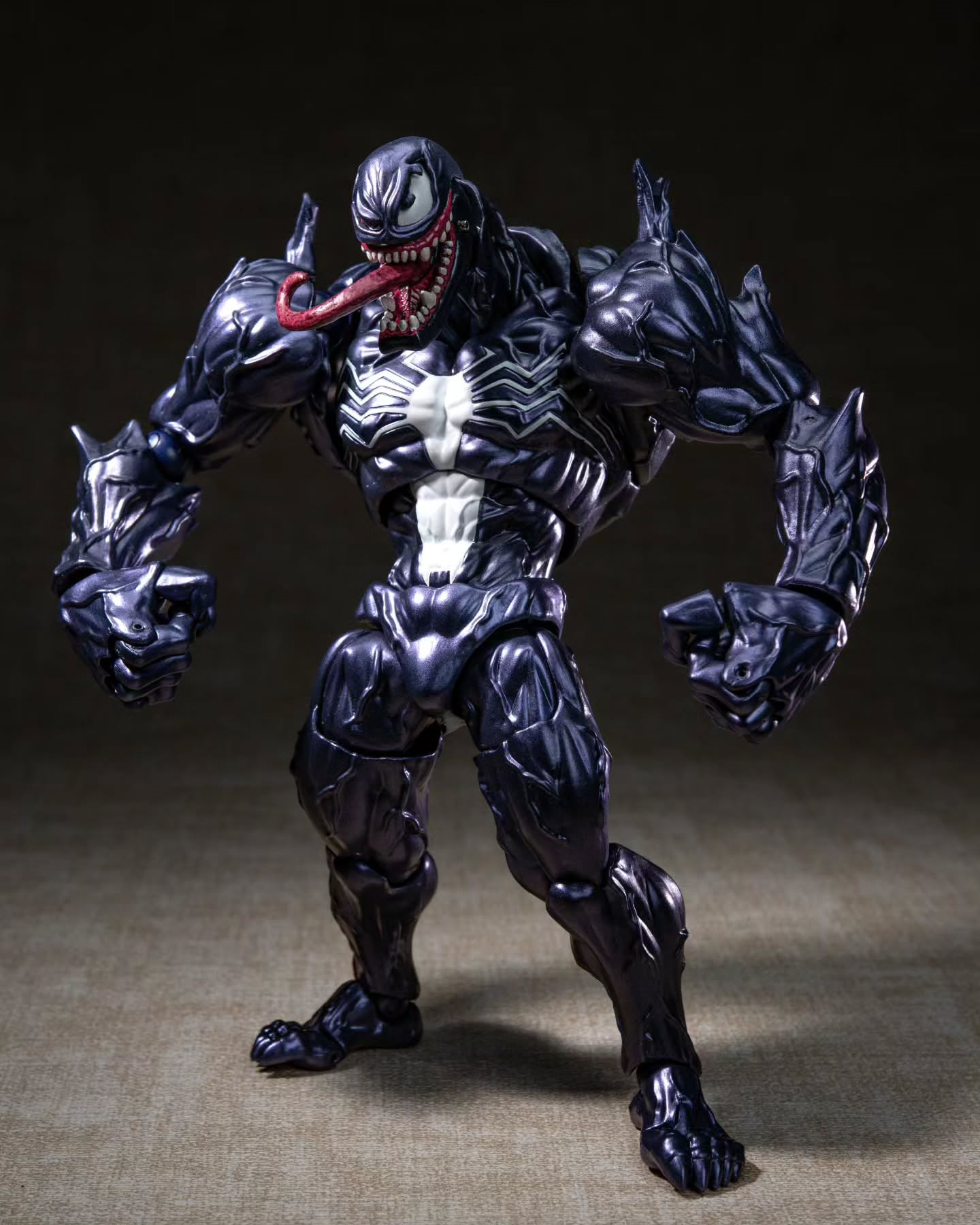 PC Factory Toys Translucent Ve - Model Kit Venom review and price